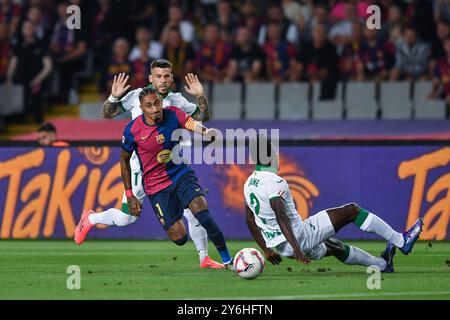 Barcelona, Esp. September 2024. FC BARCELONA GEGEN GETAFE CF. 25. September 2024 Raphina (11) des FC Barcelona während des Spiels zwischen dem FC Barcelona und Getafe CF entsprechend dem siebten Tag der La Liga EA Sports im Olimpic-Stadion Lluis Companys in Montjuic in Barcelona, Spanien. Quelle: Rosdemora/Alamy Live News Stockfoto