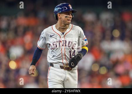 Houston, Texas, USA. September 2024. Houston Astros Outfielder Mauricio DubÃ³n (14) läuft während des Major League Baseball Spiels zwischen den Seattle Mariners und den Houston Astros im Minute Maid Park in Houston, Texas. Seattle besiegte Houston mit 8:1. Prentice C. James/CSM/Alamy Live News Stockfoto