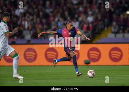 Barcelona, Esp. September 2024. FC BARCELONA GEGEN GETAFE CF. 25. September 2024 Raphina (11) des FC Barcelona während des Spiels zwischen dem FC Barcelona und Getafe CF entsprechend dem siebten Tag der La Liga EA Sports im Olimpic-Stadion Lluis Companys in Montjuic in Barcelona, Spanien. Quelle: Rosdemora/Alamy Live News Stockfoto
