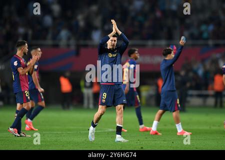 Barcelona, Esp. September 2024. FC BARCELONA GEGEN GETAFE CF. 25. September 2024 Robert Lewandowski (9) vom FC Barcelona am Ende des Spiels zwischen dem FC Barcelona und Getafe CF, das dem siebten Tag der La Liga EA Sports im Olimpic-Stadion Lluis Companys in Montjuic entspricht. Quelle: Rosdemora/Alamy Live News Stockfoto