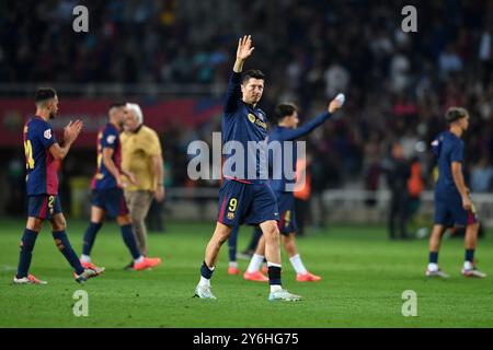 Barcelona, Esp. September 2024. FC BARCELONA GEGEN GETAFE CF. 25. September 2024 Robert Lewandowski (9) vom FC Barcelona am Ende des Spiels zwischen dem FC Barcelona und Getafe CF, das dem siebten Tag der La Liga EA Sports im Olimpic-Stadion Lluis Companys in Montjuic entspricht. Quelle: Rosdemora/Alamy Live News Stockfoto