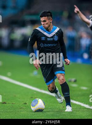 Porto Alegre, Brasilien. September 2024. RS - PORTO ALEGRE - 09/25/2024 - BRASILIANER A 2024, GREMIO x CRICIUMA - Aravena Spieler von Gremio während des Spiels gegen Criciuma im Stadion Arena do Gremio für die brasilianische A 2024 Meisterschaft. Foto: Giancarlo Santorum/AGIF Credit: AGIF/Alamy Live News Stockfoto