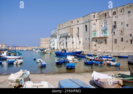 Hafen Sie Ansicht, Altstadt, Monopoli, Provinz Bari, Apulien Region, Italien Stockfoto