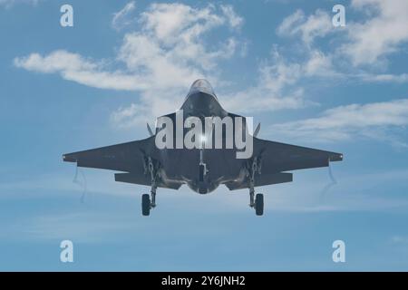 SINGAPUR - 25. SEPTEMBER 2024: RAAF F-35A Lightning II Stealth Fighters kehren nach dem Air Combat Training mit der RSAF zurück. Stockfoto