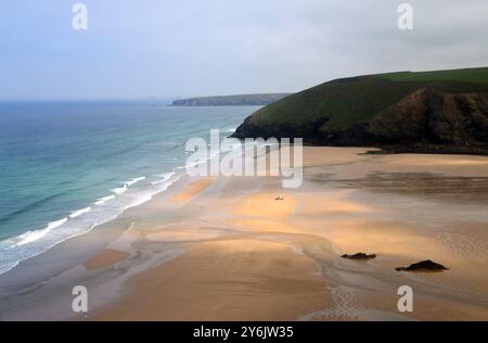 Park Head & Trenance Head und Mawgan Porth Beach ab Grange Point in der Nähe von Newquay am Southwest Coastal Path, North Cornwall, England, Großbritannien Stockfoto