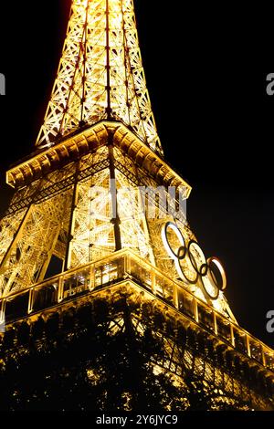 Nachtfotografie Am Eiffelturm Stockfoto