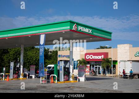 Mexiko, Quintana Roo, Tulum, Pemex Tankstelle Stockfoto