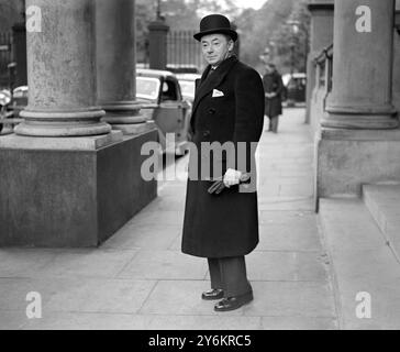 Ich verließ die französische Botschaft für sein Gespräch mit Lord Halifax. Paul Reynaud ( einer der "Big Six"-Kabinette Frankreichs ) 20. Mai 1938 Stockfoto