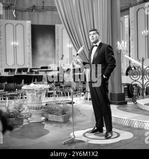 Luxemburg: Der Schweizer Jean Phillipe wird auf dem siebten Eurovision Song Festival am 18. März gezeigt. 20. März 1962 Stockfoto