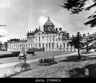 Malton, North Yorkshire. Castle Howard, Heimat der Earls of Carlisle und Meisterwerk von Sir John Vanbrugh, dem Dichter und Höfling, der Blenheim Palace erbaute.30. Juni 1964 Stockfoto