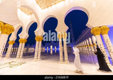 Vereinigte Arabische Emirate, Abu Dhabi. Scheich-Zayed-Moschee Stockfoto