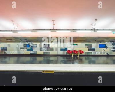 Frankreich, Ile-de-France, Paris, U-Bahn, Assemblee nationale, Station Stockfoto