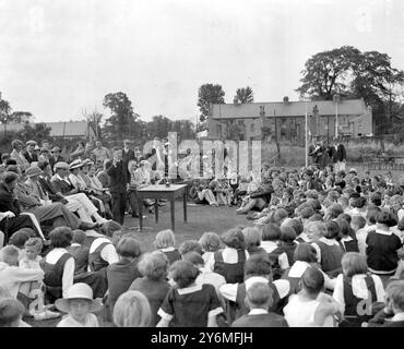 Swanscombe Zentralschulsport. Juli 1937 Stockfoto