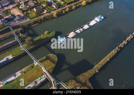 Frankreich, Normandie, Eure, Gaillon, Notre-Dame-de-la-Garenne Schleusen, Barrage de Port-Mort Stockfoto