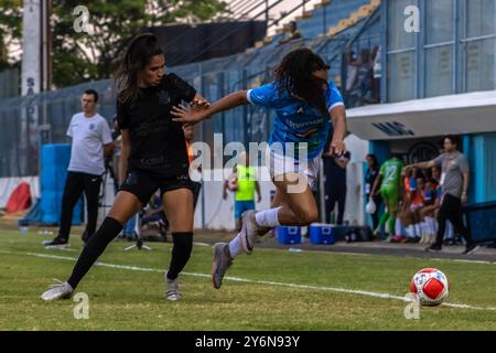 Marília, SP - 25.09.2024: CORINTHIANS X MARILIA - Spiel zwischen Corinthians und Marília, gültig für die Paulista-Meisterschaft der Frauen 2024, ausgetragen am Mittwoch im Bento de Abreu Sampaio Vidal Stadion, bekannt als Abreuzão, in Marília, im Bundesstaat São Paulo (Foto: ALF Ribeiro/Fotoarena) Stockfoto