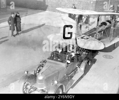 Das „Moth“ Babyflugzeug, vom de Haviland Flugplatz, Stage Lane, Hendon. 3. März 1925 Stockfoto