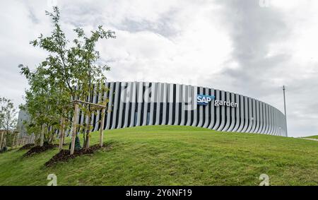 München, Deutschland. September 2024. Der SAP Garden ist bereit für die Eroeffnung am naechsten Tag. GER, Buffalo Sabres, Eishockey, Trainingssession vor dem Grand Opening des SAP Garden, 26.09.2024. Foto: Eibner-Pressefoto/Franz feiner Credit: dpa/Alamy Live News Stockfoto