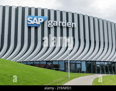 München, Deutschland. September 2024. Der SAP Garden ist bereit für die Eroeffnung am naechsten Tag. GER, Buffalo Sabres, Eishockey, Trainingssession vor dem Grand Opening des SAP Garden, 26.09.2024. Foto: Eibner-Pressefoto/Franz feiner Credit: dpa/Alamy Live News Stockfoto