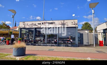 Szczecin, Polen. 14. September 2024. Blick auf oder Boulevards und Gastronomiebetriebe. Stockfoto