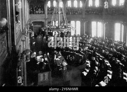 Norwegens großer Akt der Trennung, Szenen der Auflösung, die Abspaltung von Schweden, die Szene in der Storthing während der Lesung des Aktes der Auflösung vom 9. Juni 1905 Stockfoto