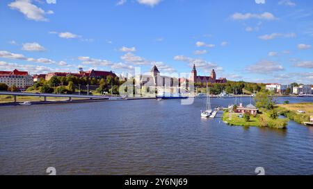 Szczecin, Polen. 14. September 2024. Blick auf Chrobry Shafts und die oder. Stockfoto