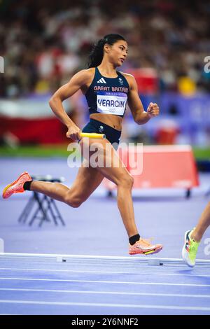 Nicole Yeargin nimmt an der 4X400 Meter Staffel bei den Olympischen Spielen 2024 in Paris Teil. Stockfoto