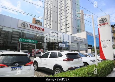 salvador, bahia, brasilien - 16. Mai 2023: Fassade eines Toyota-Händlers in der Stadt salvador. Stockfoto