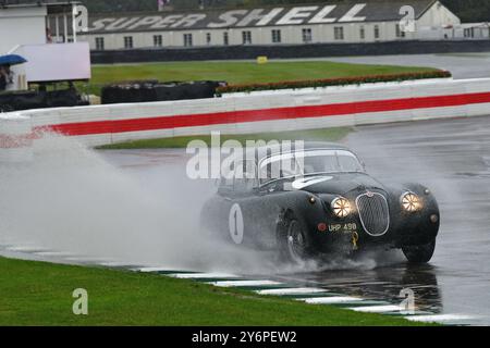 Marc Gordon, Jaguar XK150 FHC, Fordwater Trophy, ein fünfundzwanzig-minütiges Einzelfahrer-Rennen für serienbasierte GT- und Sportwagen, das in der antrat Stockfoto