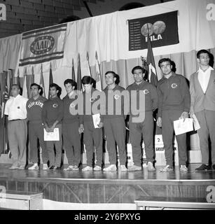 WORLD AMATEUR WRESTLING CHAMIPNSHIPS IN TOLEDO - TÜRKISCHES WRESTLING TEAM STEHT AUF DER BÜHNE ; 3. JULI 1962 Stockfoto