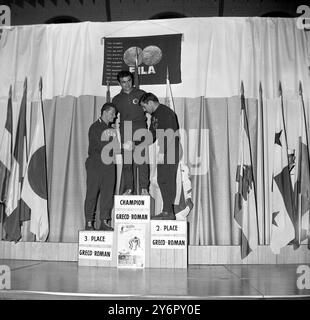 WORLD AMATEUR WRESTLING CHAMIPNSHIPS IN TOLEDO - KIS TEVTIK BIMBALOV K + KIZOV A / ; 3. JULI 1962 Stockfoto