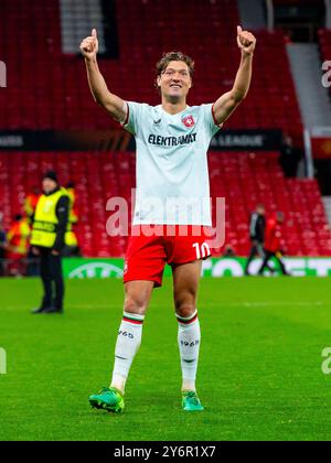 Manchester, Großbritannien. September 2024. MANCHESTER, Stadion Old Trafford, 25.09.2024, Saison 2024/2025, UEFA/FIFA internationaal während des Spiels Manchester United - Twente FC-Spieler Sam Lammers feiert Credit: Pro Shots/Alamy Live News Stockfoto