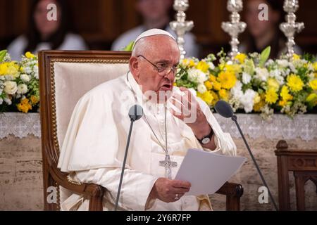 Luxemburg, Luxemburg. September 2024. Papst Franziskus spricht in der Kathedrale Notre Dame. Es ist der erste Besuch eines Papstes in Luxemburg seit fast 40 Jahren. Quelle: Harald Tittel/dpa/Alamy Live News Stockfoto