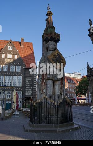 Bremen, Deutschland - 1. September 2024 - der Bremer Marktplatz befindet sich an einem sonnigen Sommermorgen im Zentrum der Hansestadt Bremen Stockfoto