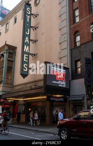 Das St. James Theatre zeigt den Sunset Blvd., New York City, USA 2024 Stockfoto