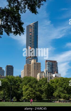 50 West 66th St. ist eine 69-stöckige Eigentumswohnung über dem Central Park auf der Upper West Side, 2024, NYC, USA Stockfoto