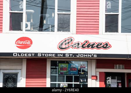 Schild für Caines Supermarkt an der Duckworth Street im Stadtzentrum von St. John's, Neufundland & Labrador, Kanada Stockfoto