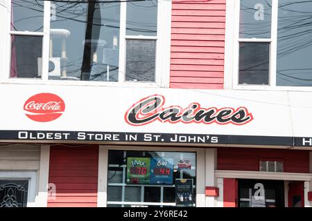 Schild für Caines Supermarkt an der Duckworth Street im Stadtzentrum von St. John's, Neufundland & Labrador, Kanada Stockfoto
