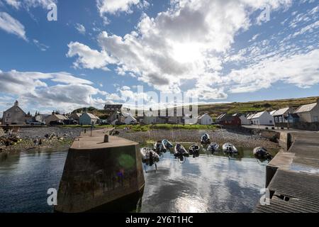 Sandend ist ein kleines Fischerdorf in der Nähe von Banff und Portsoy, Schottland. Stockfoto