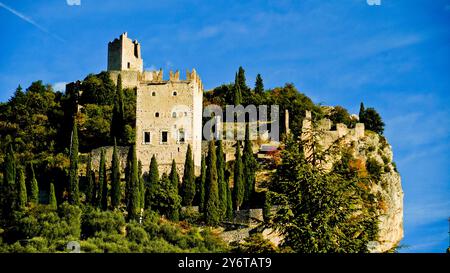 Schloss Arco. Gardasee. Provinz Trient. Trentino Südtirol, Italien Stockfoto