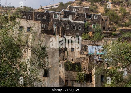 Ruinen des alten Dorfes Rijal Alma, Saudi-Arabien Stockfoto