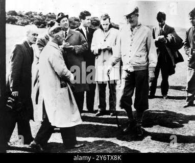 PRESSEKONFERENZ DES BRITISCHEN PREMIERMINISTERS HAROLD MACMILLAN IN GLENEAGLES AM 26. AUGUST 1961 IN BERLIN Stockfoto