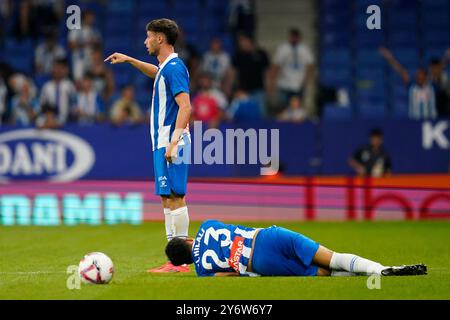 Barcelona, Spanien. September 2024. Während des La Liga EA Sports Matches zwischen RCD Espanyol und Villarreal CF spielte er am 26. September 2024 im RCDE Stadium in Barcelona, Spanien. (Foto: Sergio Ruiz/Imago) Credit: PRESSINPHOTO SPORTS AGENCY/Alamy Live News Stockfoto