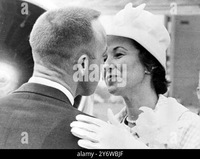 DER AMERIKANISCHE ASTRONAUT ALAN B SHEPARD UND SEINE FRAU LOUISE AM 8. MAI 1961 Stockfoto