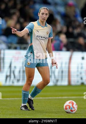 Manchester, Großbritannien. September 2024. Naomi Layzell von Manchester City während des Spiels der UEFA Women's Champions League im Academy Stadium in Manchester. Der Bildnachweis sollte lauten: Andrew Yates/Sportimage Credit: Sportimage Ltd/Alamy Live News Stockfoto