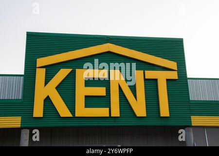 Kent Building verfügt über ein Ladenschild an der Old Placentia Road in Mount Pearl, Neufundland und Labrador, Kanada Stockfoto