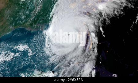 Hurrikan Helene nähert sich Floridas Panhandle Coast im Big Bend um 18:30 Uhr EDT am Donnerstag, 26. September 2024. (USA) Stockfoto