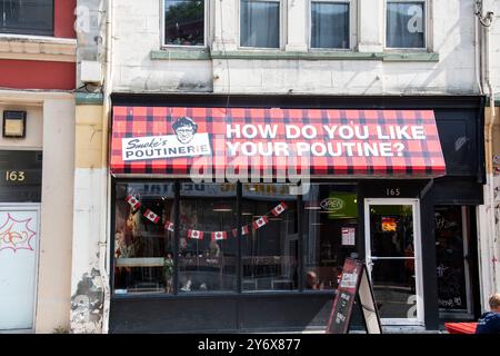 Smoke's Poutinerie an der Water Street im Stadtzentrum von St. John's, Neufundland & Labrador, Kanada Stockfoto