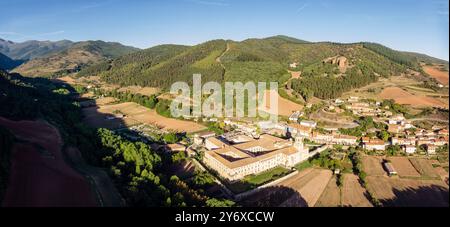 Königliches Kloster von San Millán de Yuso, erbaut 1053 von König García Sánchez III. Von Navarra, San Millán de la Cogolla, La Rioja, Spanien. Stockfoto