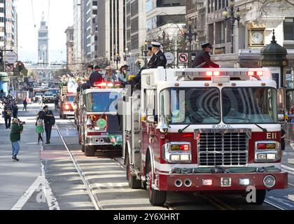 San Francisco, KALIFORNIEN - 16. März 2024: Nicht identifizierte Teilnehmer an der 173. Jährlichen St. Patricks Day Parade. Die Westküste der größten irischen sogar Celebrati Stockfoto