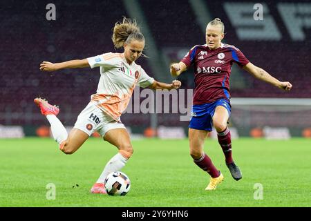 Genf, Schweiz. September 2024. Genf, Schweiz, 26. September 2024: Frederikke Thøgersen (25 AS Roma) in Aktion während des Women's Champions League Spiels zwischen Servette FCCF und AS Roma im Stade de Genève in Genf (Giuseppe Velletri/SPP) Credit: SPP Sport Press Photo. /Alamy Live News Stockfoto